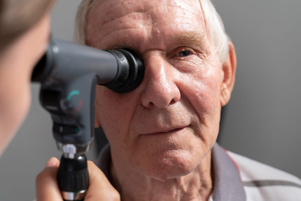 Age-Related Macular Degeneration (AMD): Signs & Treatments
